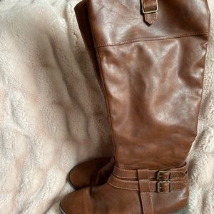 American Eagle brown tall boots.